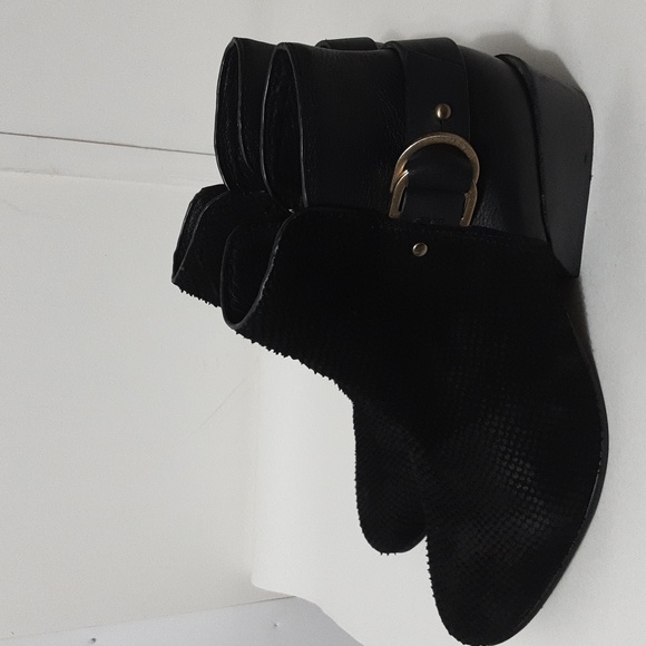 Naked Feet Alcor Black Ankle Women's 7 Boot - Picture 2 of 9